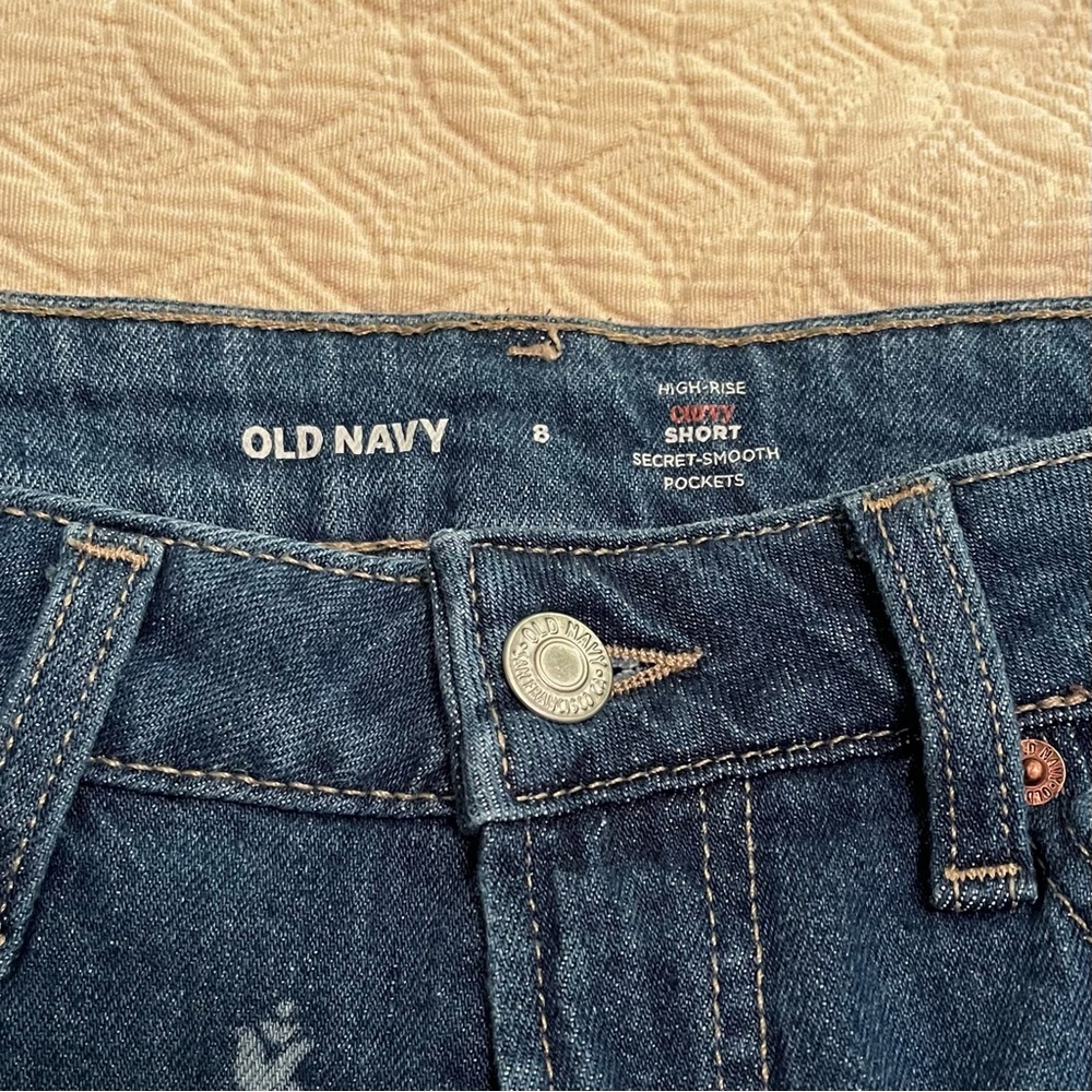 NWT Old Navy Floral Pattern Curvy High Waisted OG Denim Jean Shorts (size 8) - Picture 2 of 6